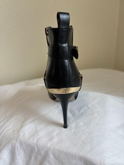 Marc Fisher Black Leather & Gold Aprille Ankle Booties Sz 5.5 Night Out Clubbing - Picture 5 of 16